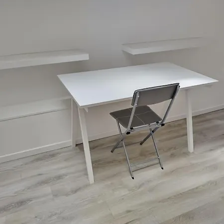 Spacieux 5 Mins De Valenciennes Et Garage Apartamento