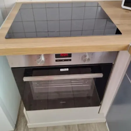 Spacieux 5 Mins De Valenciennes Et Garage *