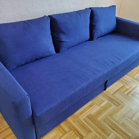 Spacieux 5 Mins De Valenciennes Et Garage Apartamento