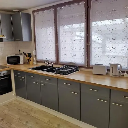 Spacieux 5 Mins De Valenciennes Et Garage *